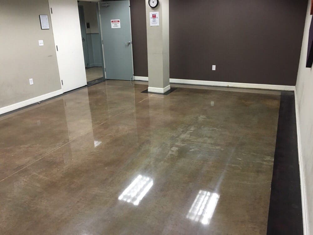 Modern finished concrete floor for residential or commercial use